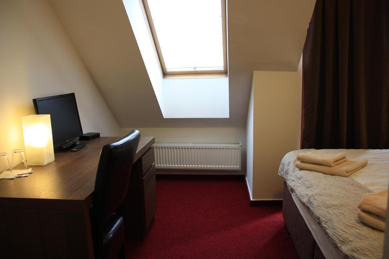 Hotel Premier Trnava Luaran gambar