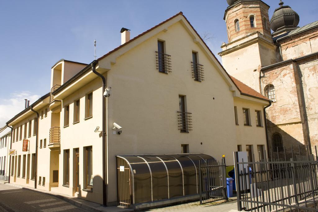 Hotel Premier Trnava Luaran gambar