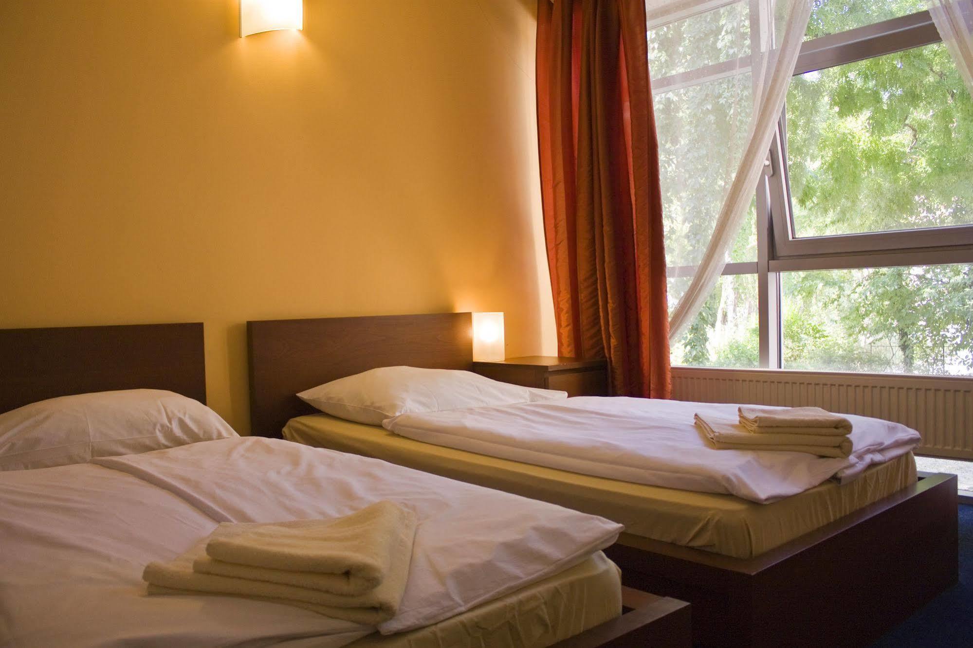Hotel Premier Trnava Luaran gambar