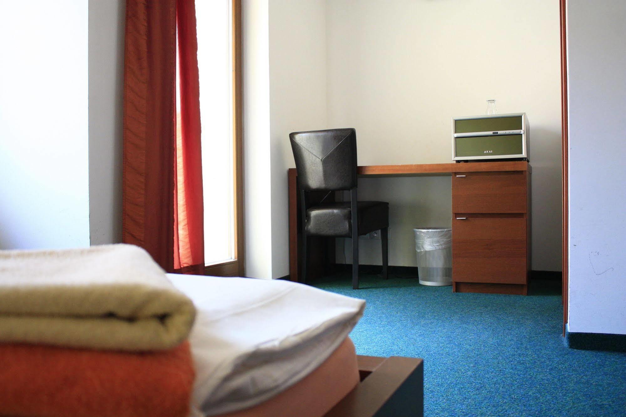 Hotel Premier Trnava Luaran gambar